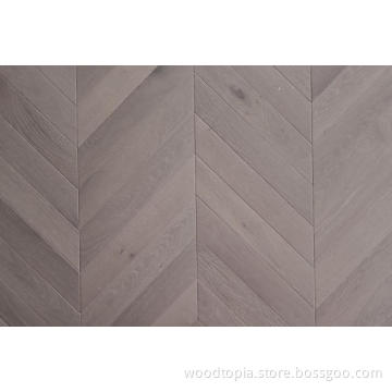 Popular Hardwood Chevron Engineered Wood Flooring